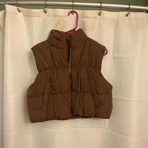 H&M cropped brown vest - barely worn - size Medium